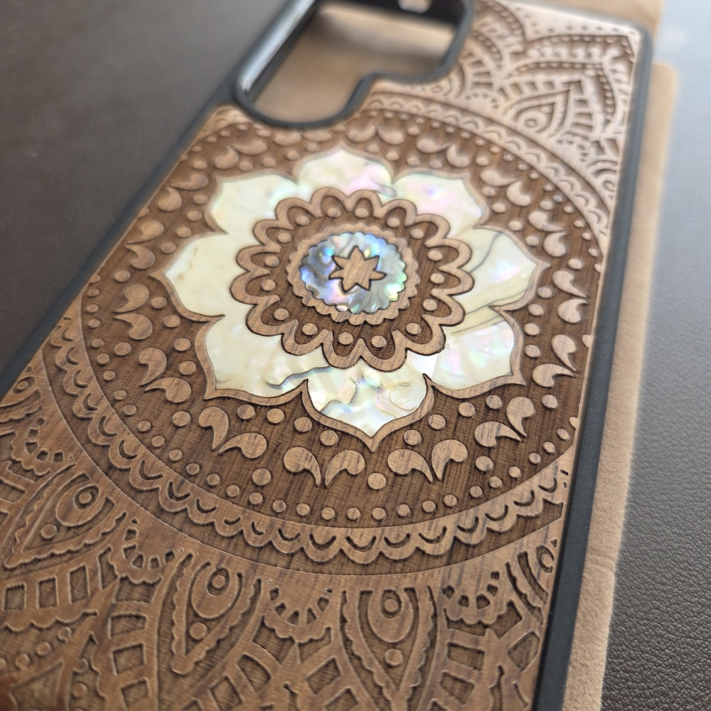 S25 Ultra Mandala Wood Phone Case Shell Inlay NIB Never Used